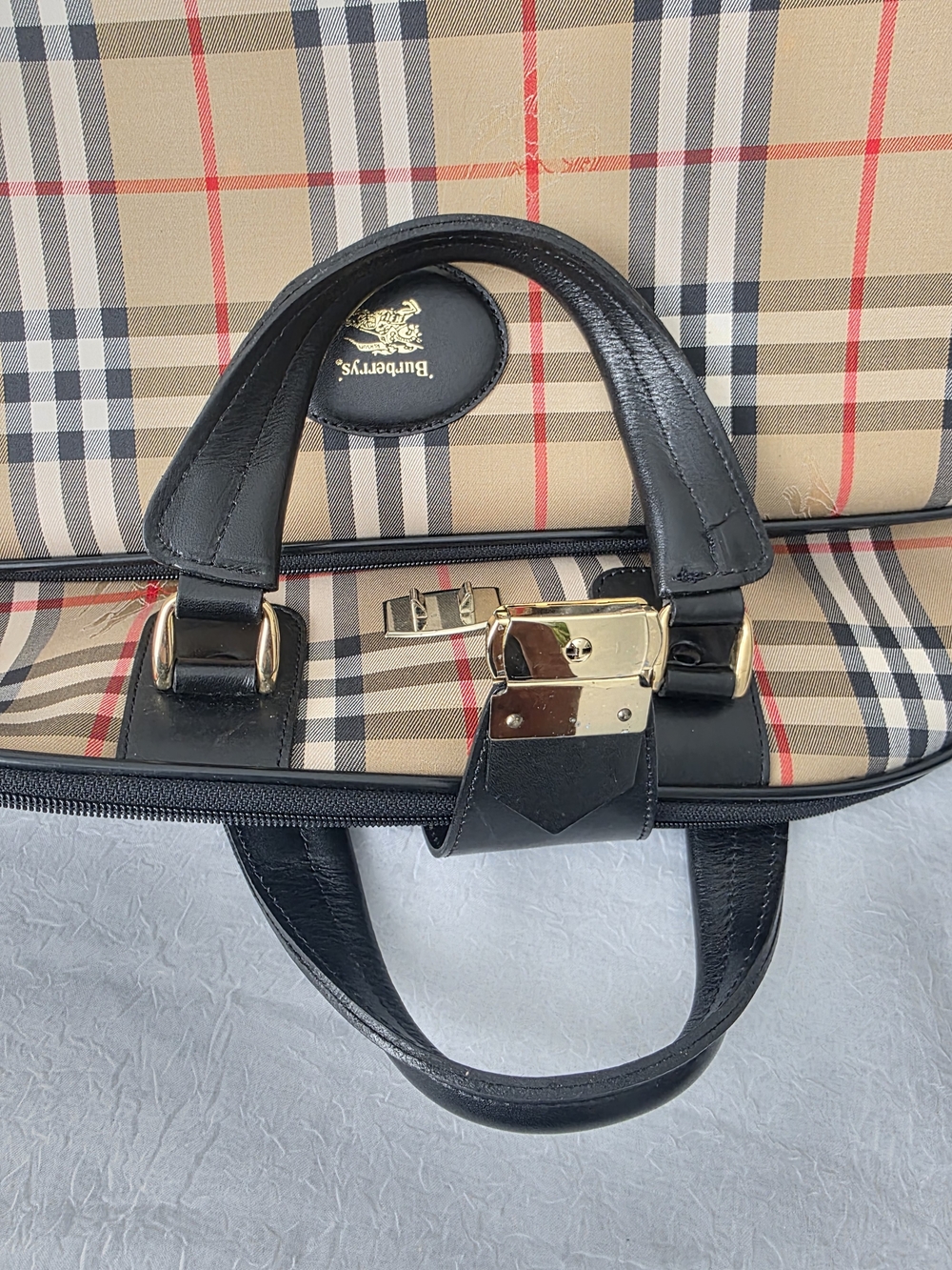 Auth Burberry Nova Check Garment Travel Bag - Picture 9 of 12